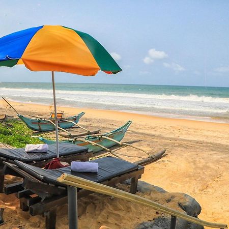 Ayomal Beach Paradise Kurunduwatta Ngoại thất bức ảnh