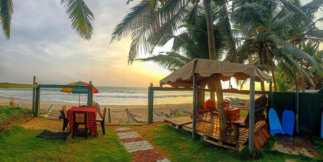 Ayomal Beach Paradise Kurunduwatta Ngoại thất bức ảnh