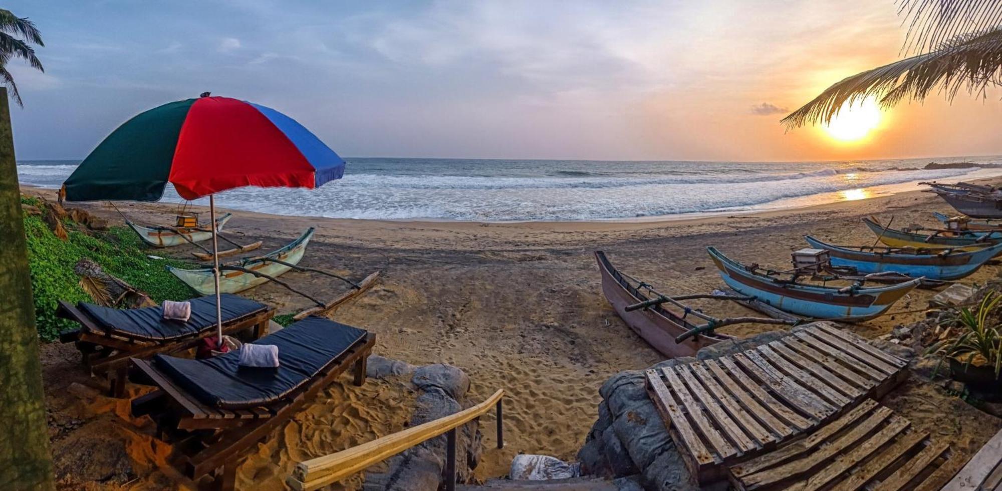 Ayomal Beach Paradise Kurunduwatta Ngoại thất bức ảnh