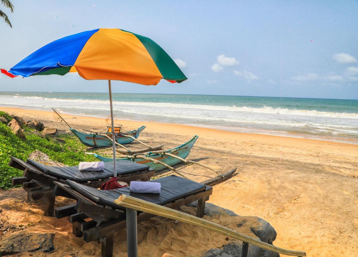 Ayomal Beach Paradise Kurunduwatta Ngoại thất bức ảnh